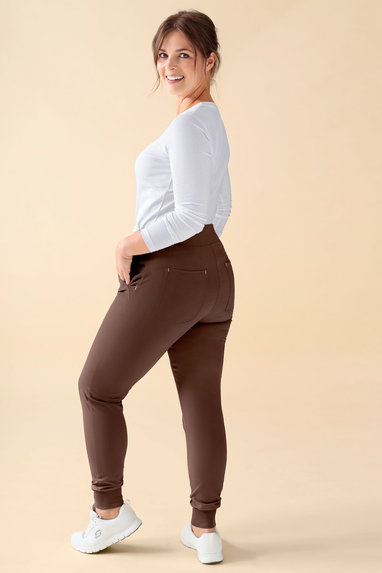 KAERE Hose Damen - Saumbündchen Kurzgr. ohne Beintaschen coffee