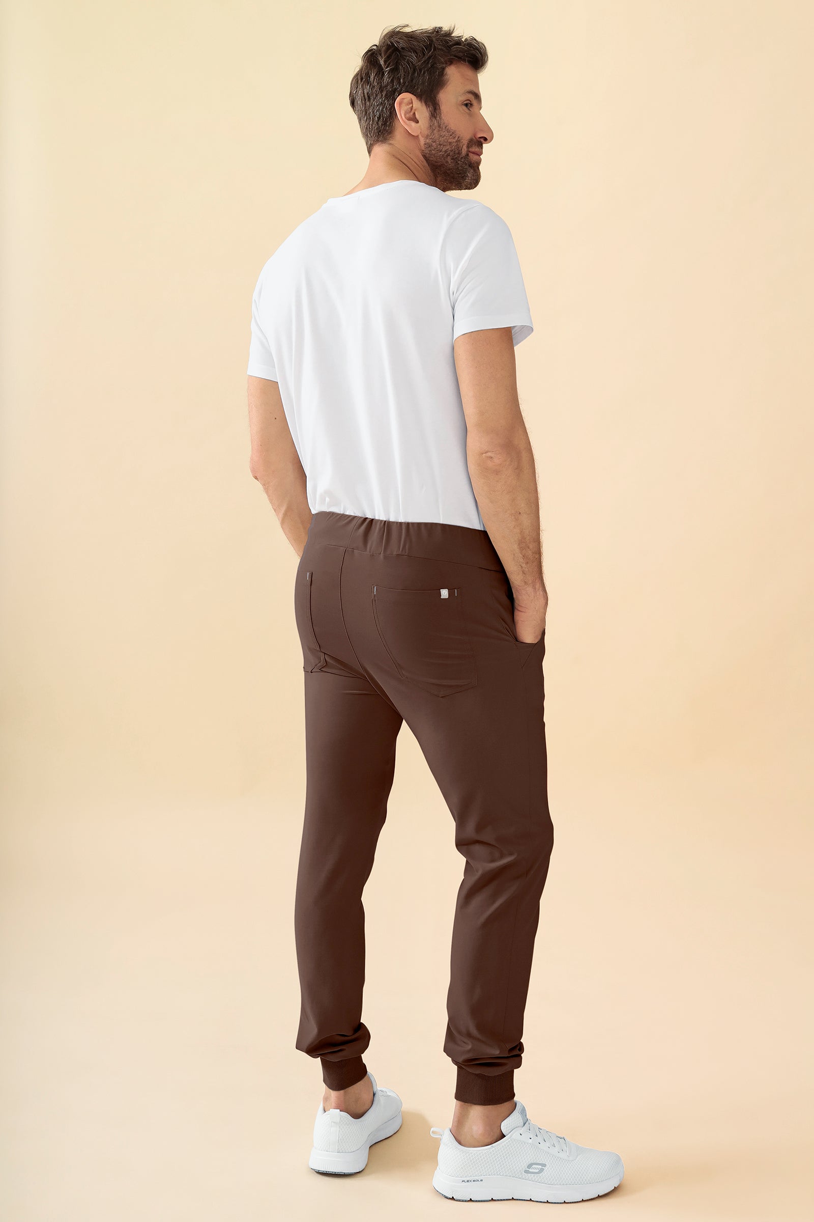 KAERE Hose Herren - Saumbündchen ohne Beintaschen coffee, Rückansicht