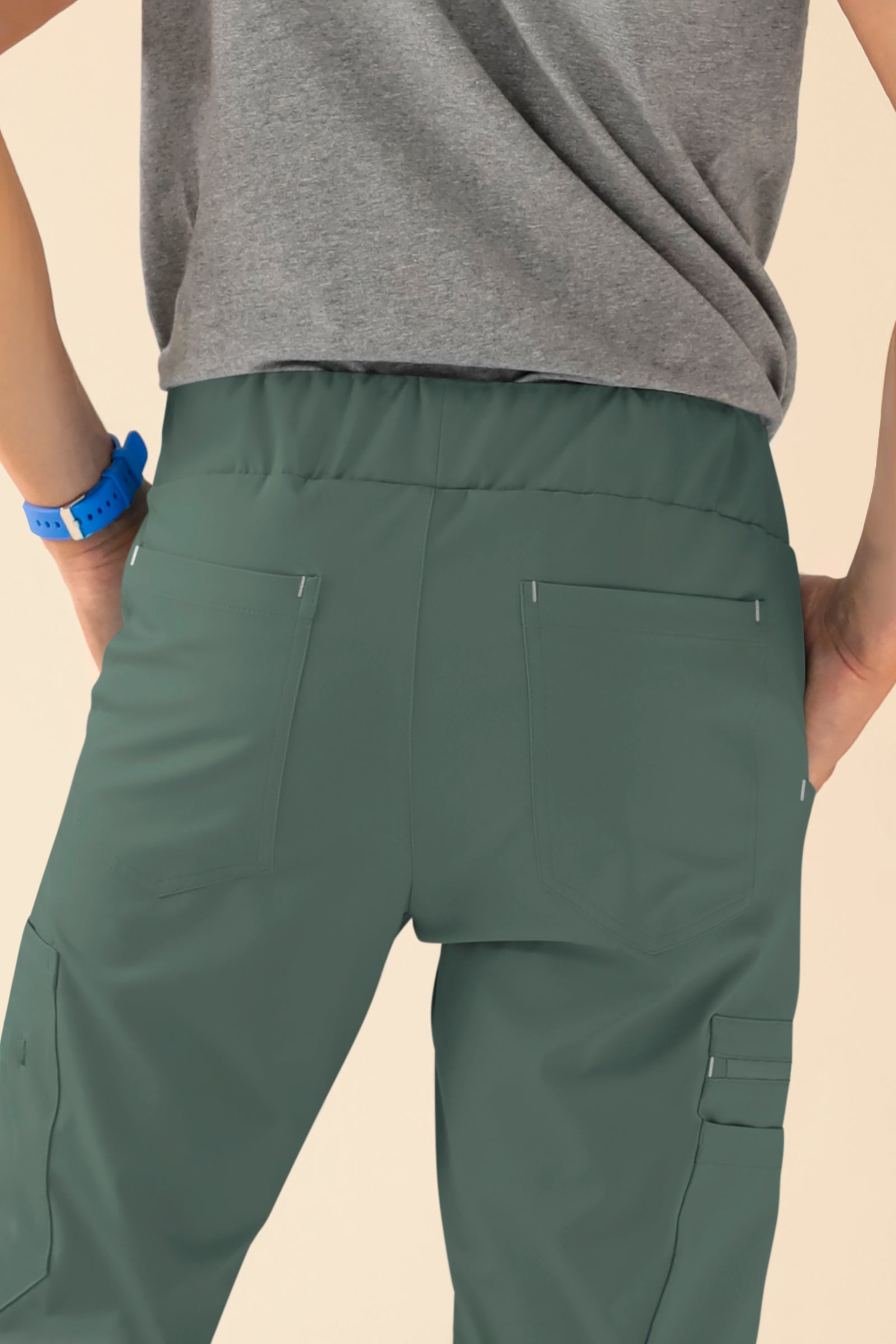 KAERE Hose Herren - Saumbündchen Kurzgr. mit Beintaschen dunkelgrün