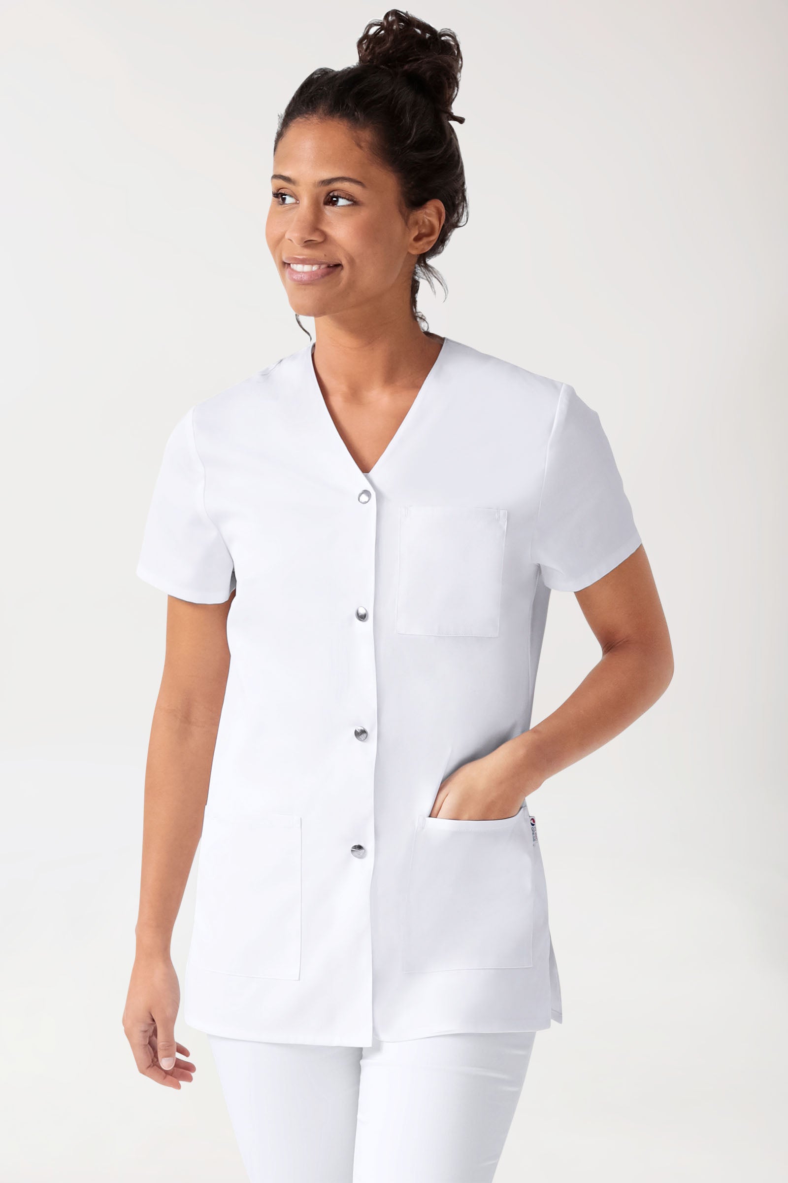 Beauty Kasack Damen - V-Ausschnitt - Druckknopfleiste weiss