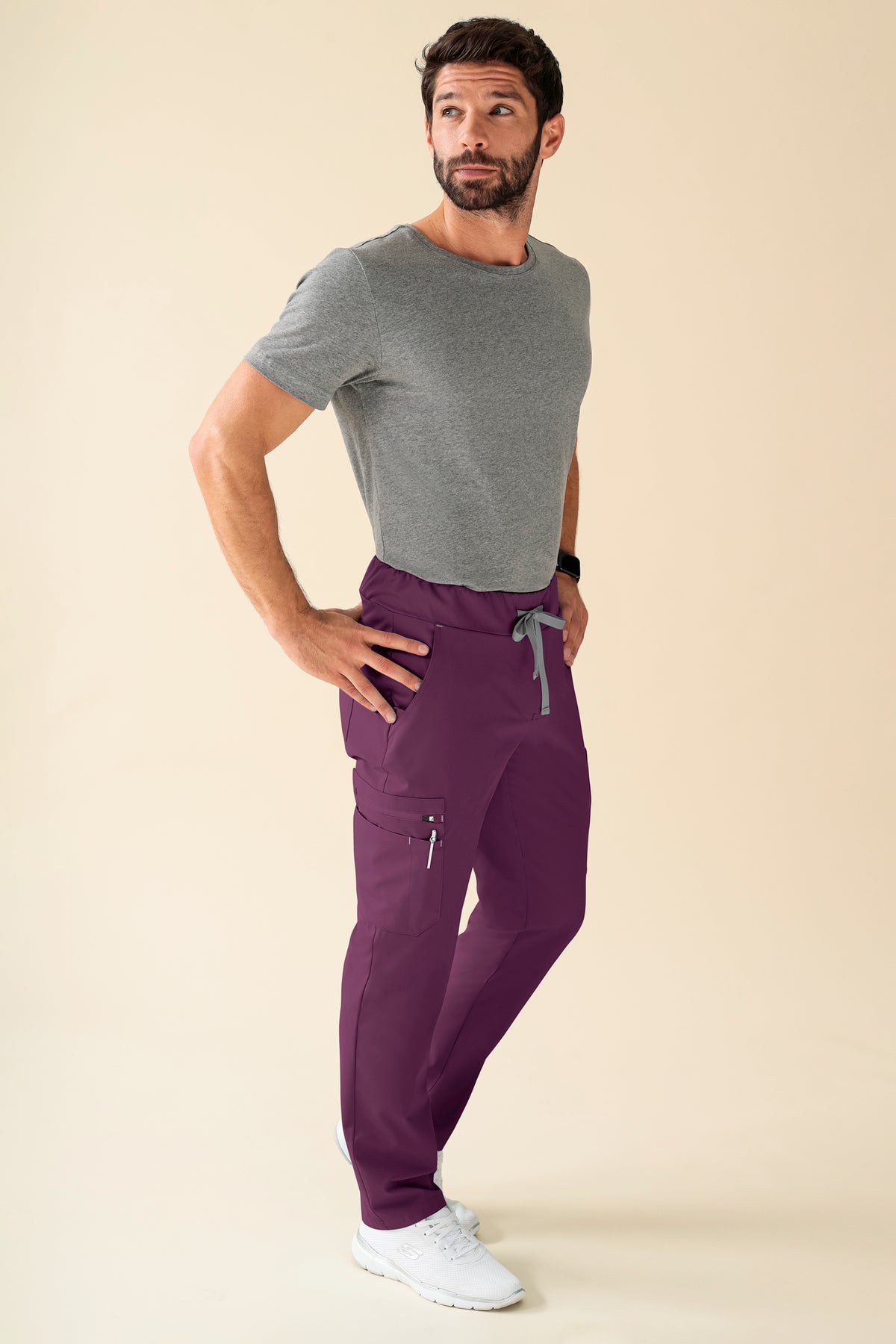 KAERE Hose Herren - gerader Saum Kurzgr. mit Beintaschen pflaume, Vorderansicht