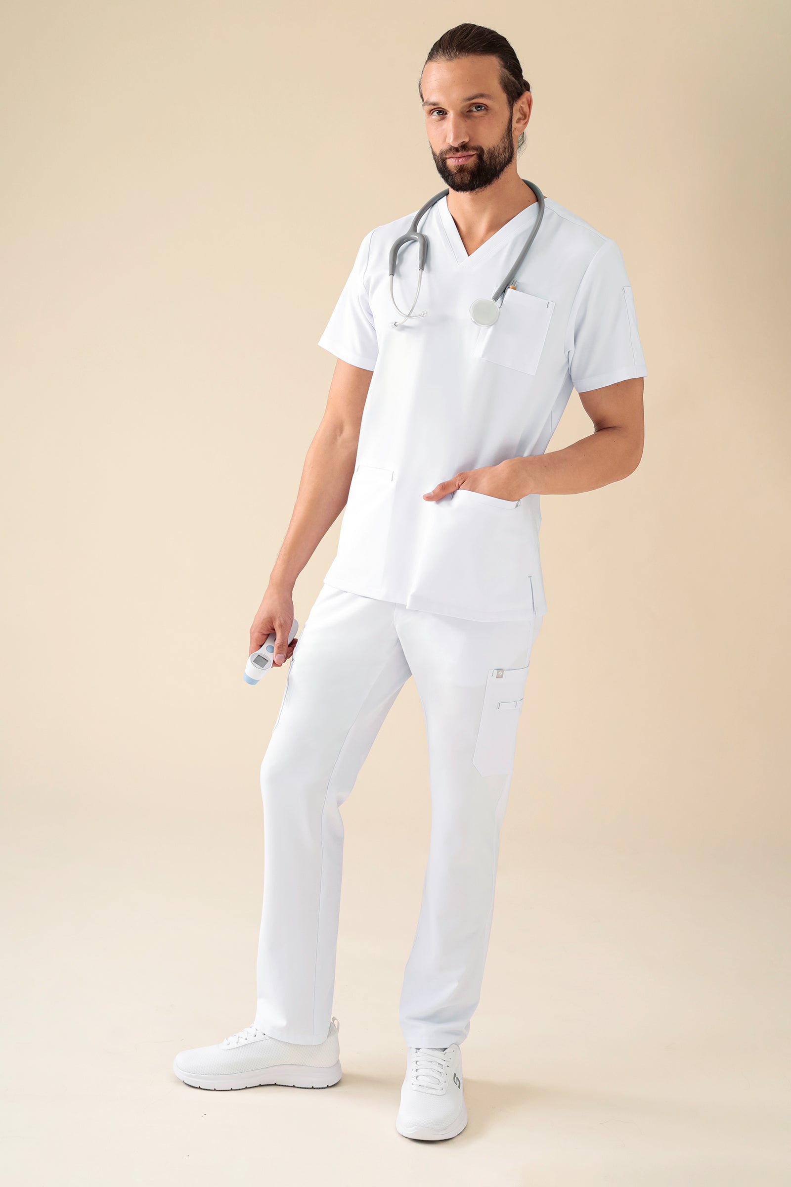 KAERE Hose Herren - gerader Saum mit Beintaschen weiss, Vorderansicht