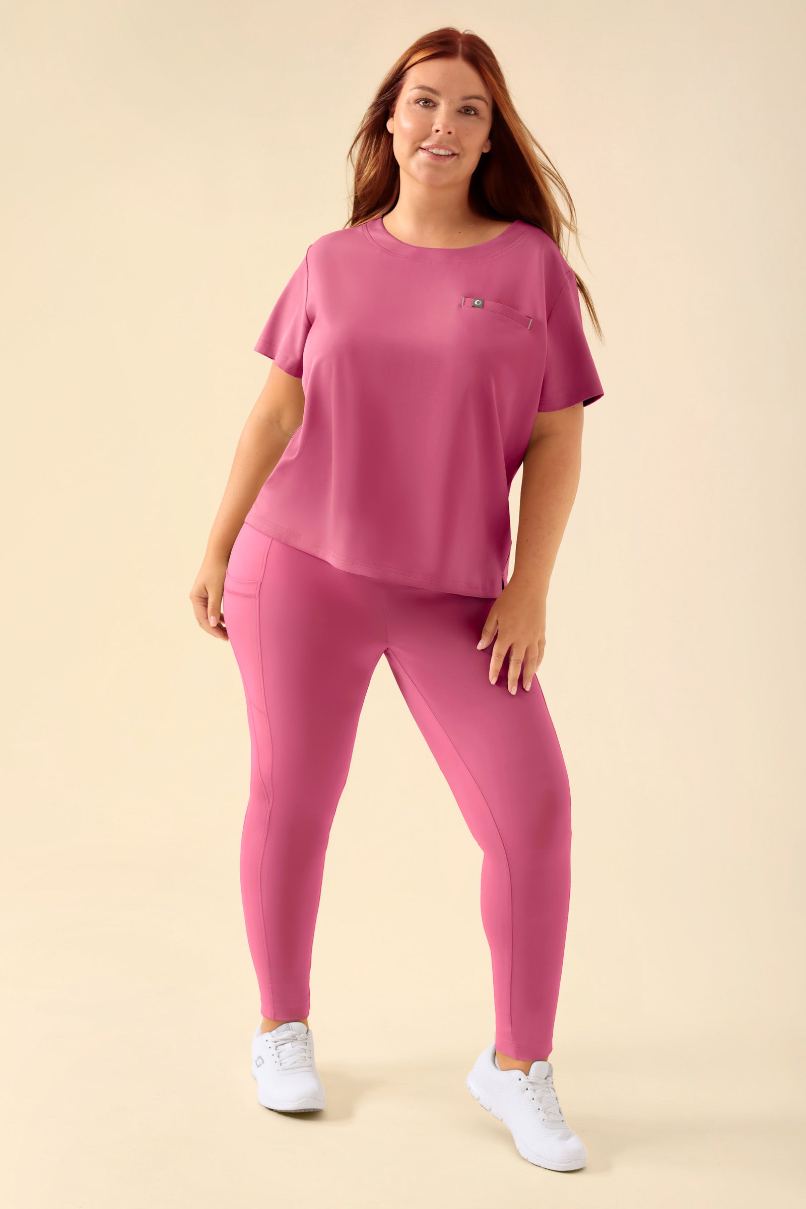KAERE Leggings Damen - super elastisch rosenholz, Vorderansicht Das Model ist 173 cm gross und trägt Grösse XL