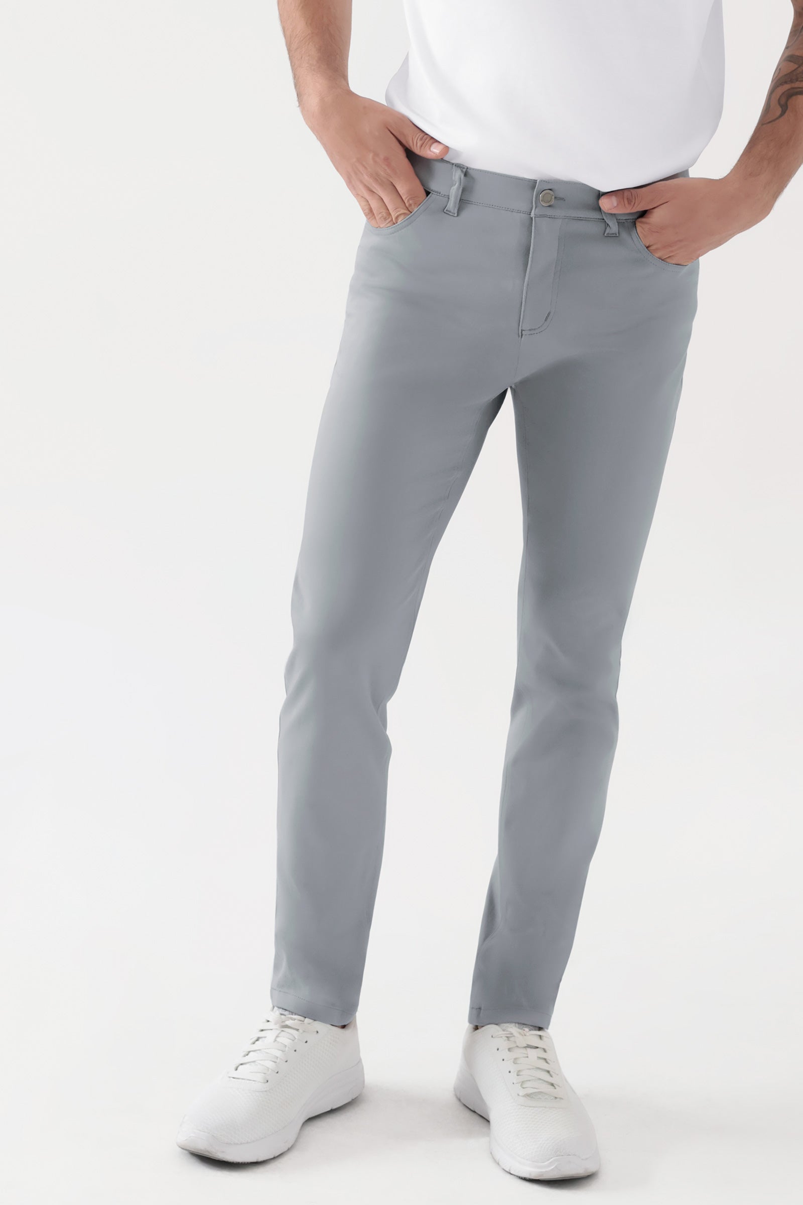 COMFY FLEX 5-Pocket Hose Herren - schlankes Bein grau, Vue de face Le mannequin mesure 188 cm et porte la taille 48