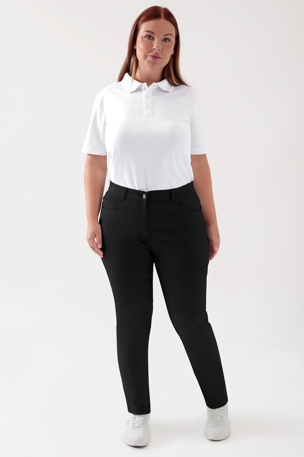 COMFY FLEX 5-Pocket Hose Damen - schlankes Bein schwarz, Vue de face Le mannequin mesure 173 cm et porte la taille 46