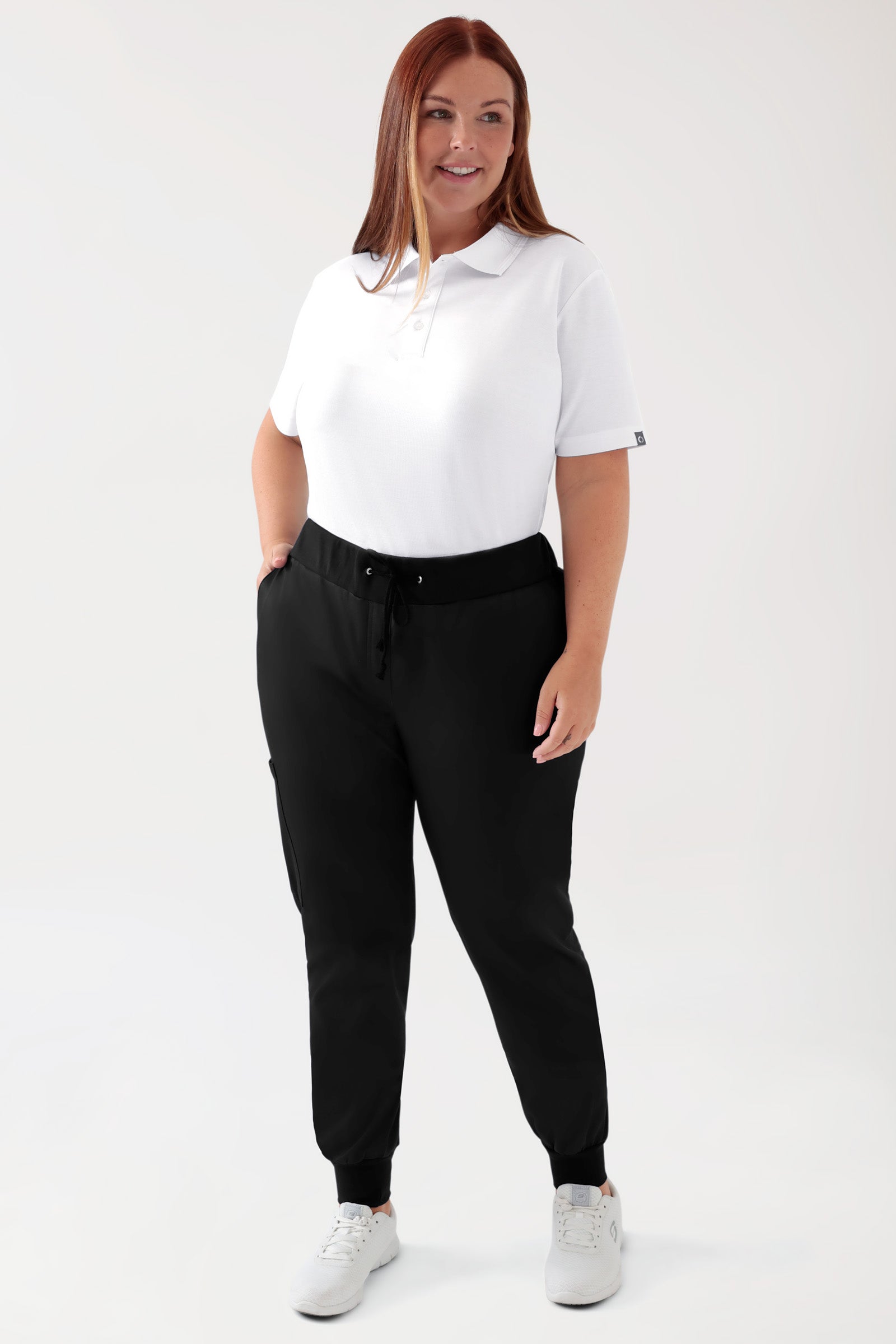 COMFY FLEX Hose Damen - Jogpants schwarz, Vorderansicht Das Model ist 173 cm gross und trägt Grösse XL