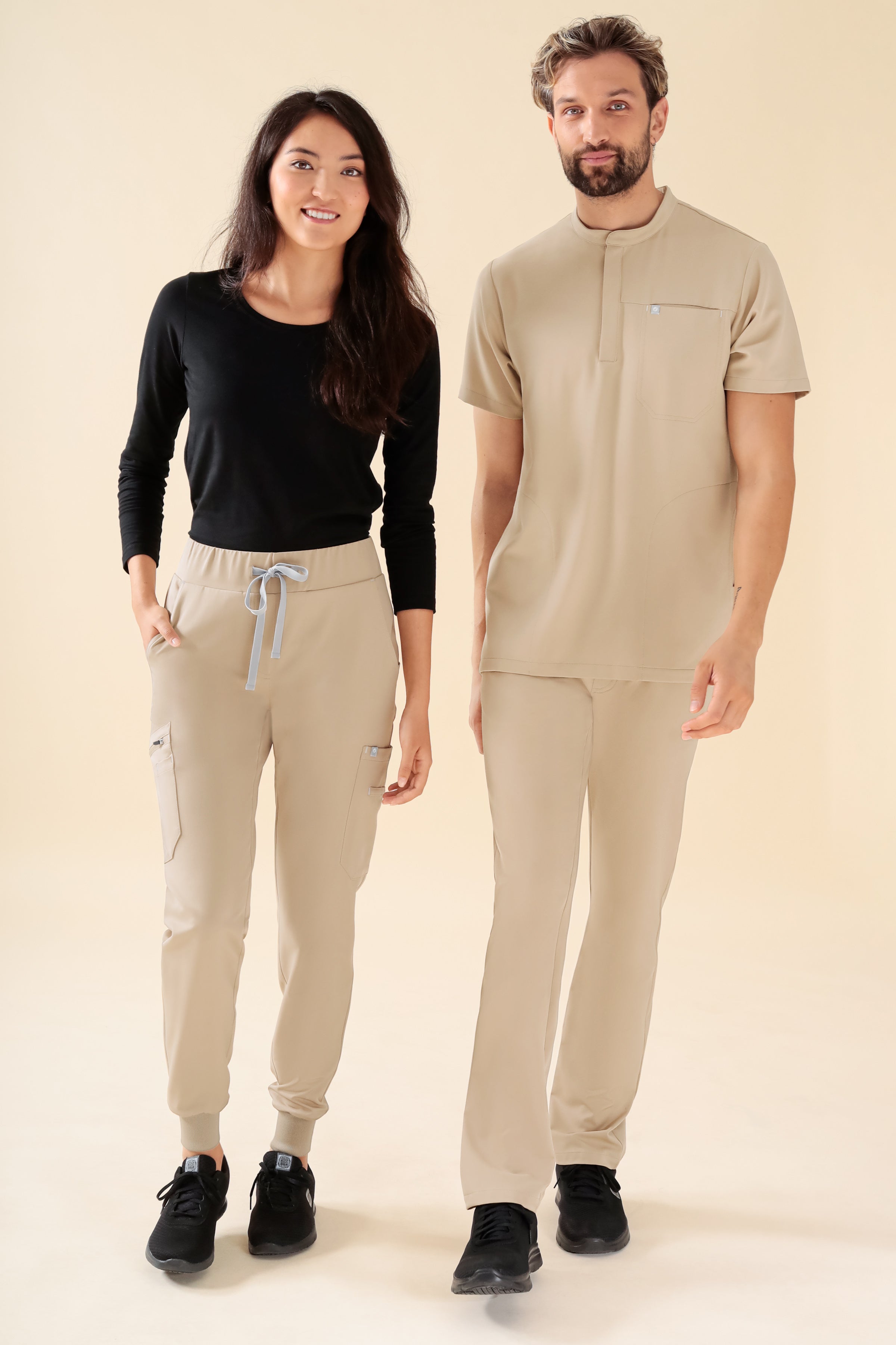 KAERE Hose Damen - Saumbündchen mit Beintaschen sand, Vue de face