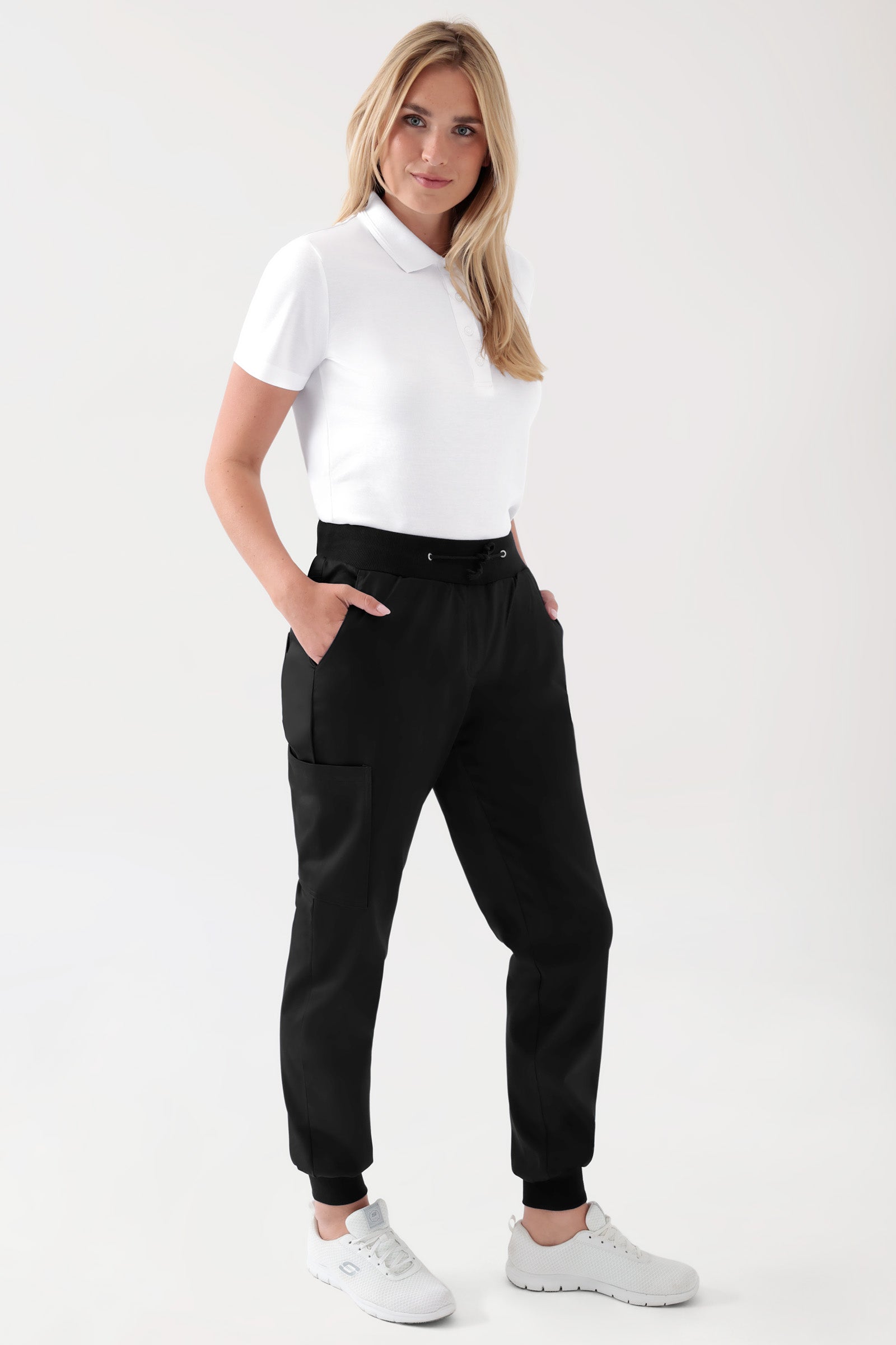 COMFY FLEX Hose Damen - Jogpants schwarz, Vue de face Le mannequin mesure 177 cm et porte la taille S