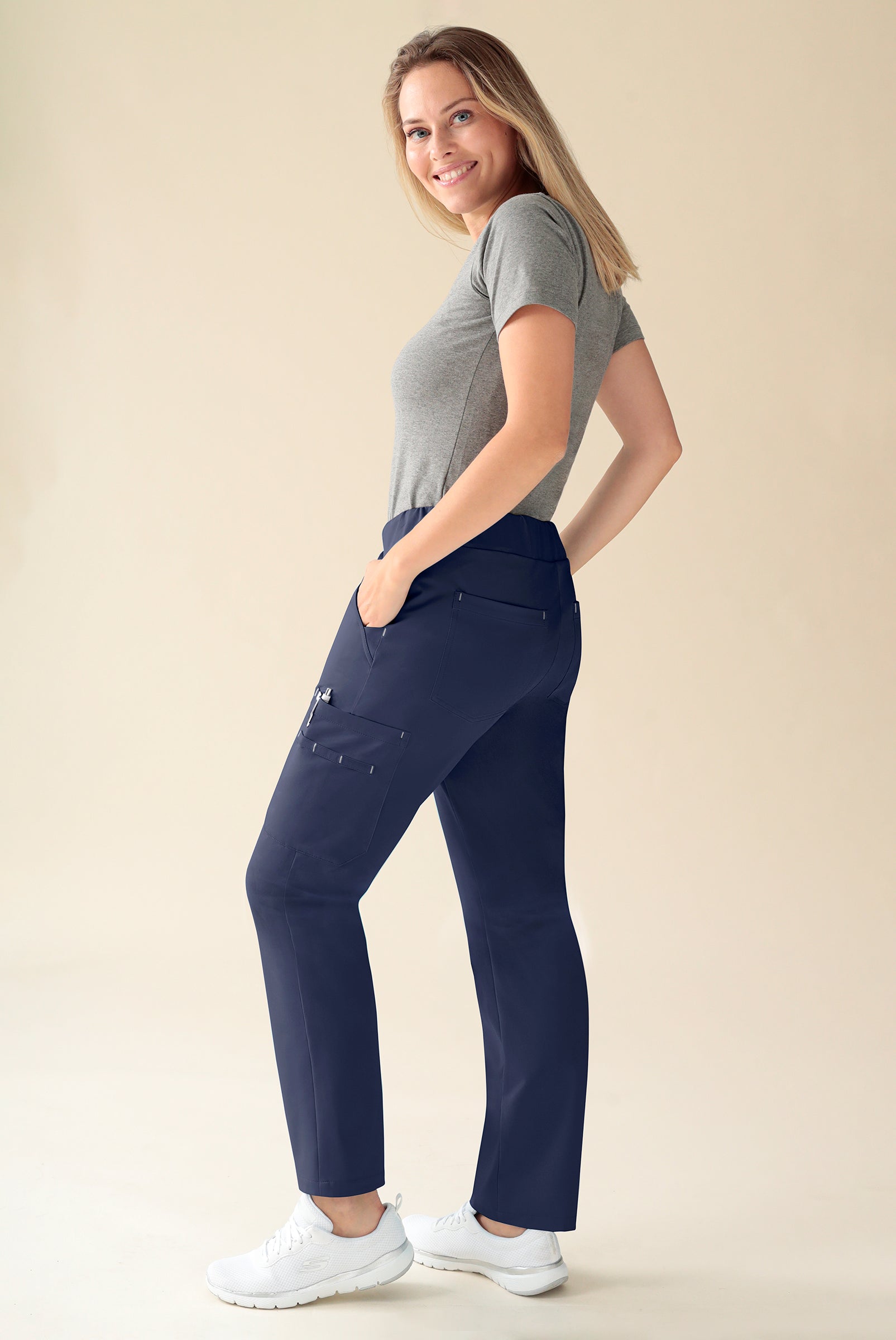 KAERE Hose Damen - gerader Saum Kurzgr. mit Beintaschen navy, Rückansicht 