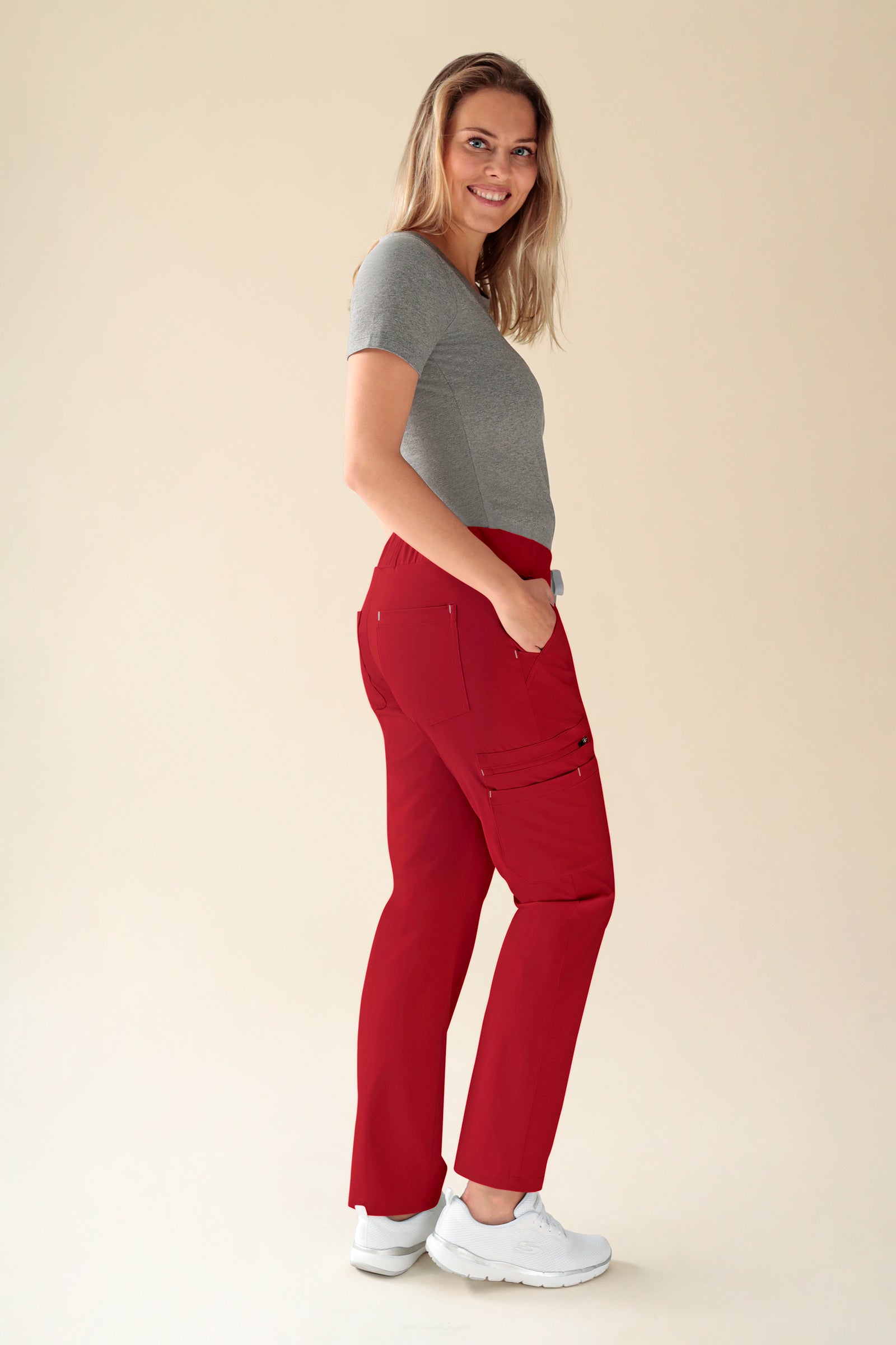 KAERE Hose Damen - gerader Saum Kurzgr. mit Beintaschen rot, Rückansicht 