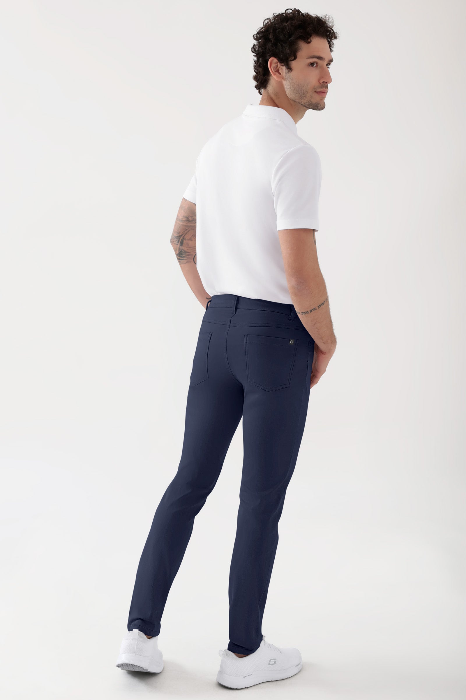 COMFY FLEX 5-Pocket Hose Herren - schlankes Bein navy, Vue de dos Le mannequin mesure 188 cm et porte la taille 48