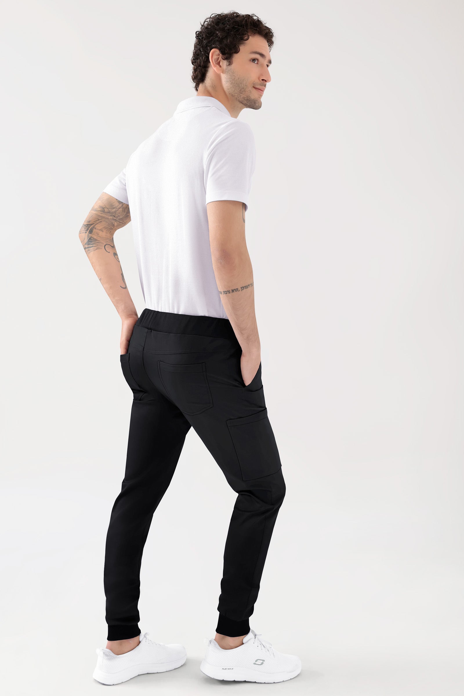 COMFY FLEX Hose Herren - Jogpants schwarz, Vue de dos Le mannequin mesure 188 cm et porte la taille M