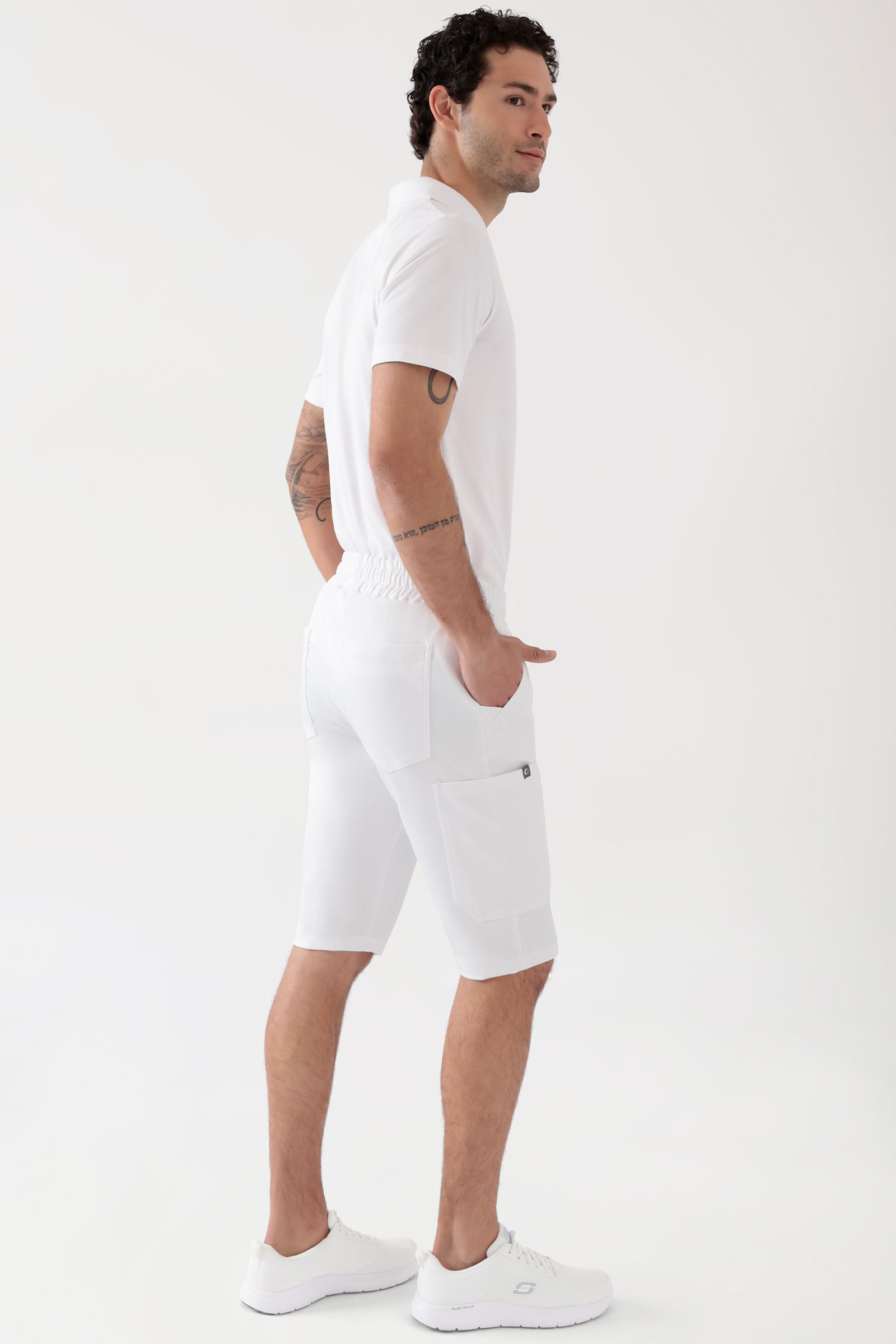 COMFY FLEX Stretch Hose Unisex - Bermuda weiss, Vue de dos Le mannequin mesure 188 cm et porte la taille M
