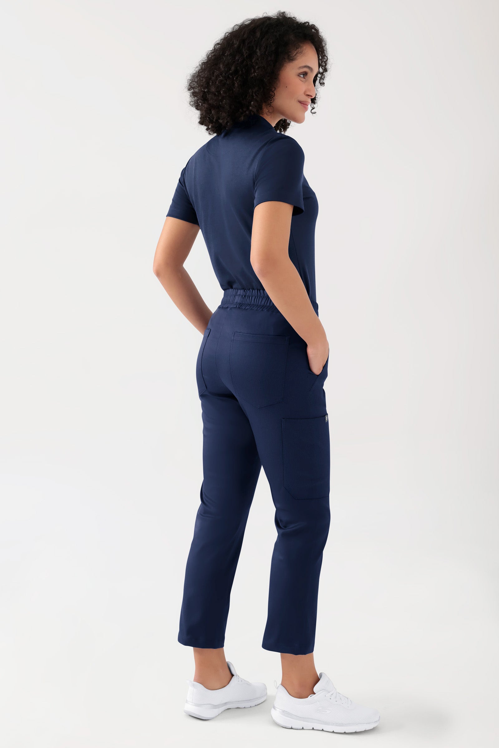 COMFY FLEX Stretch Hose Unisex - 7/8 Länge navy, Rückansicht Das Model ist 176 cm gross und trägt Grösse S