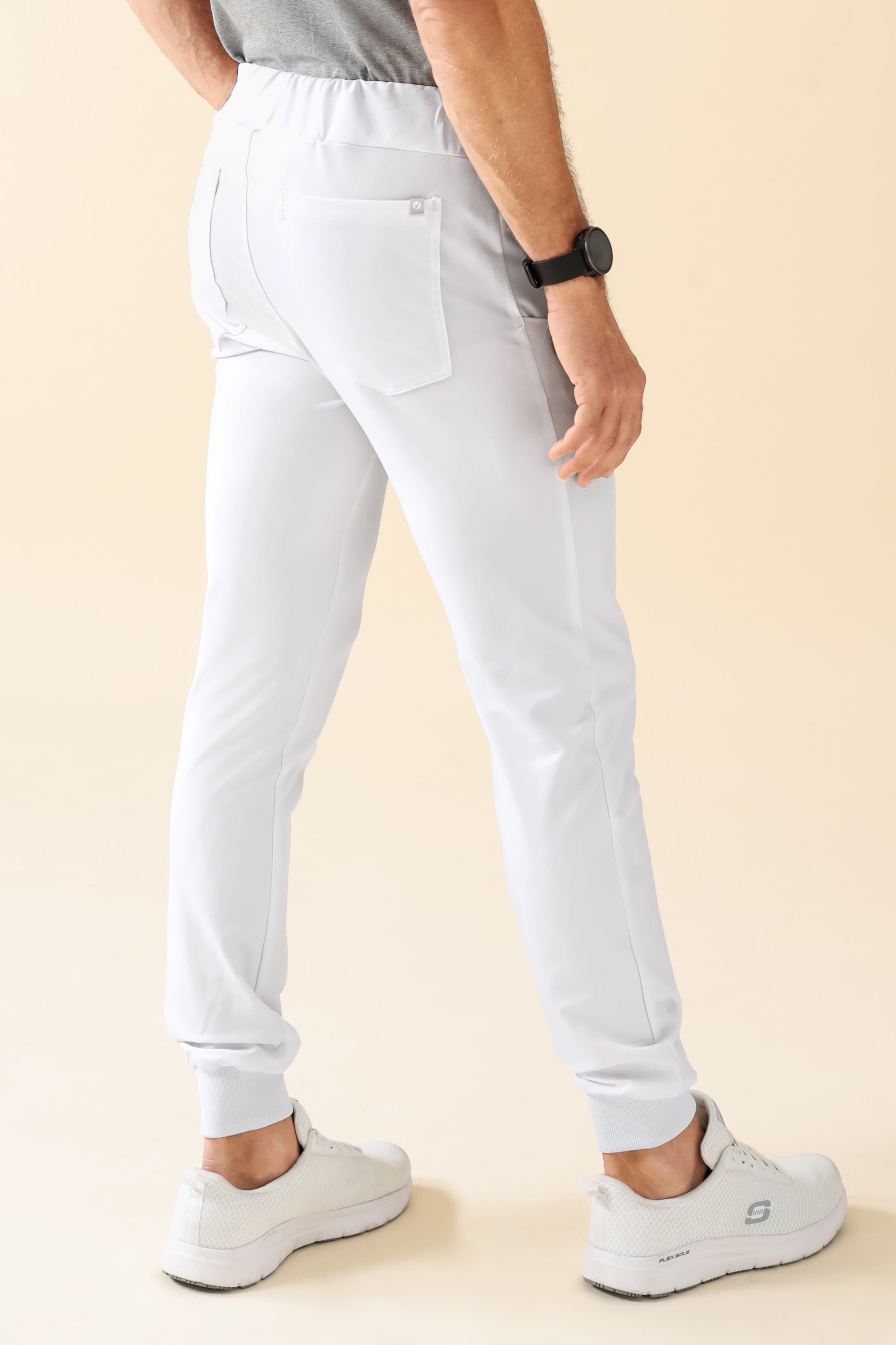 KAERE Hose Herren - Saumbündchen ohne Beintaschen weiss