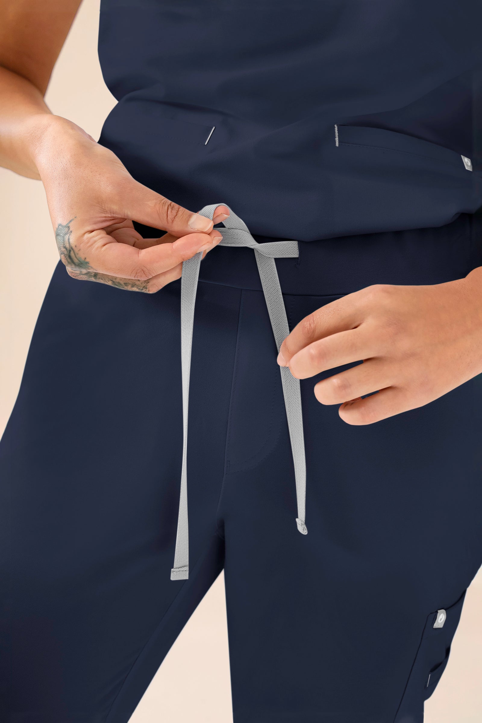 KAERE Hose Damen - Saumbündchen mit Beintaschen navy