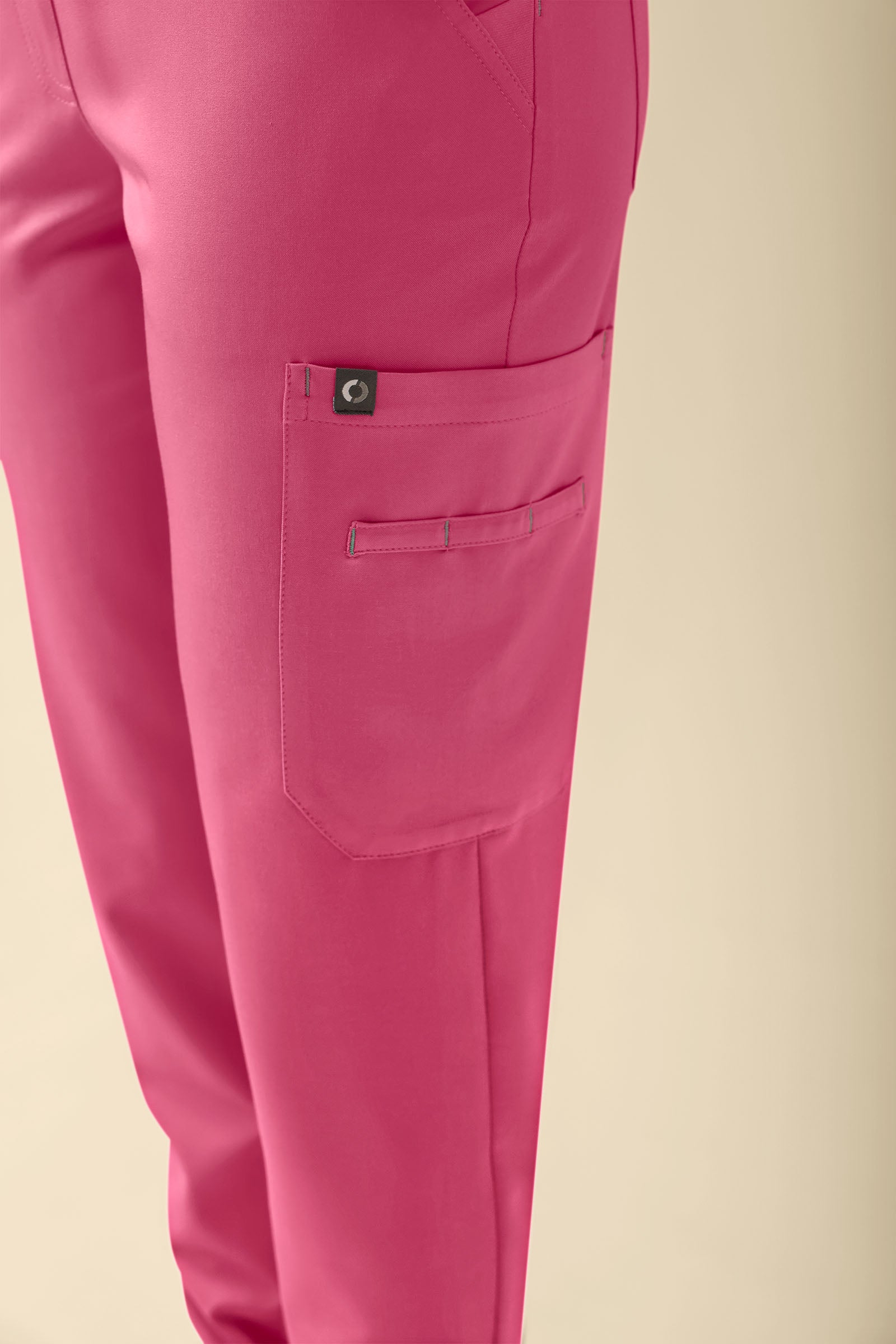 KAERE Hose Damen - Saumbündchen mit Beintaschen rosenholz