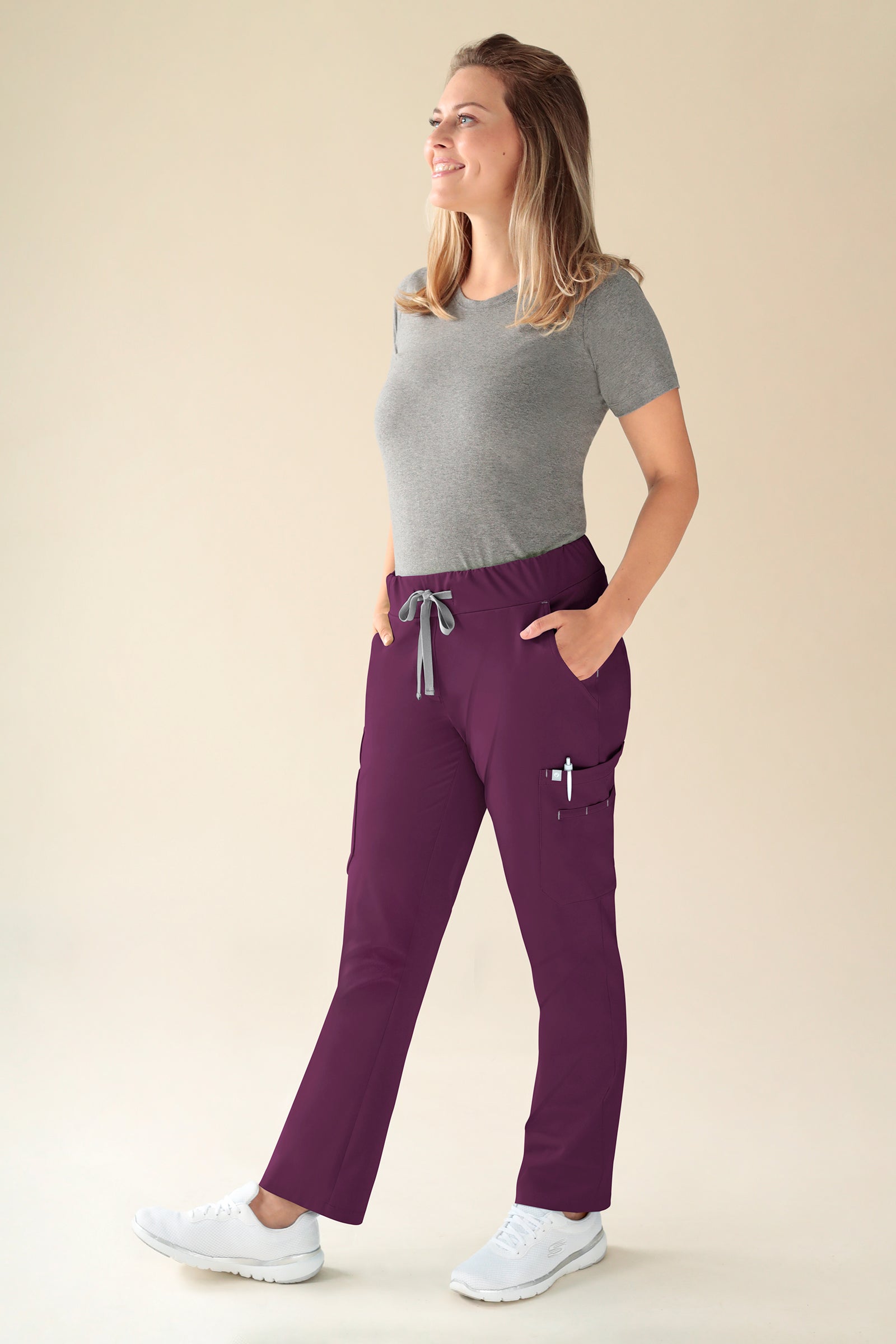 KAERE Hose Damen - gerader Saum Kurzgr. mit Beintaschen pflaume, Vorderansicht 
