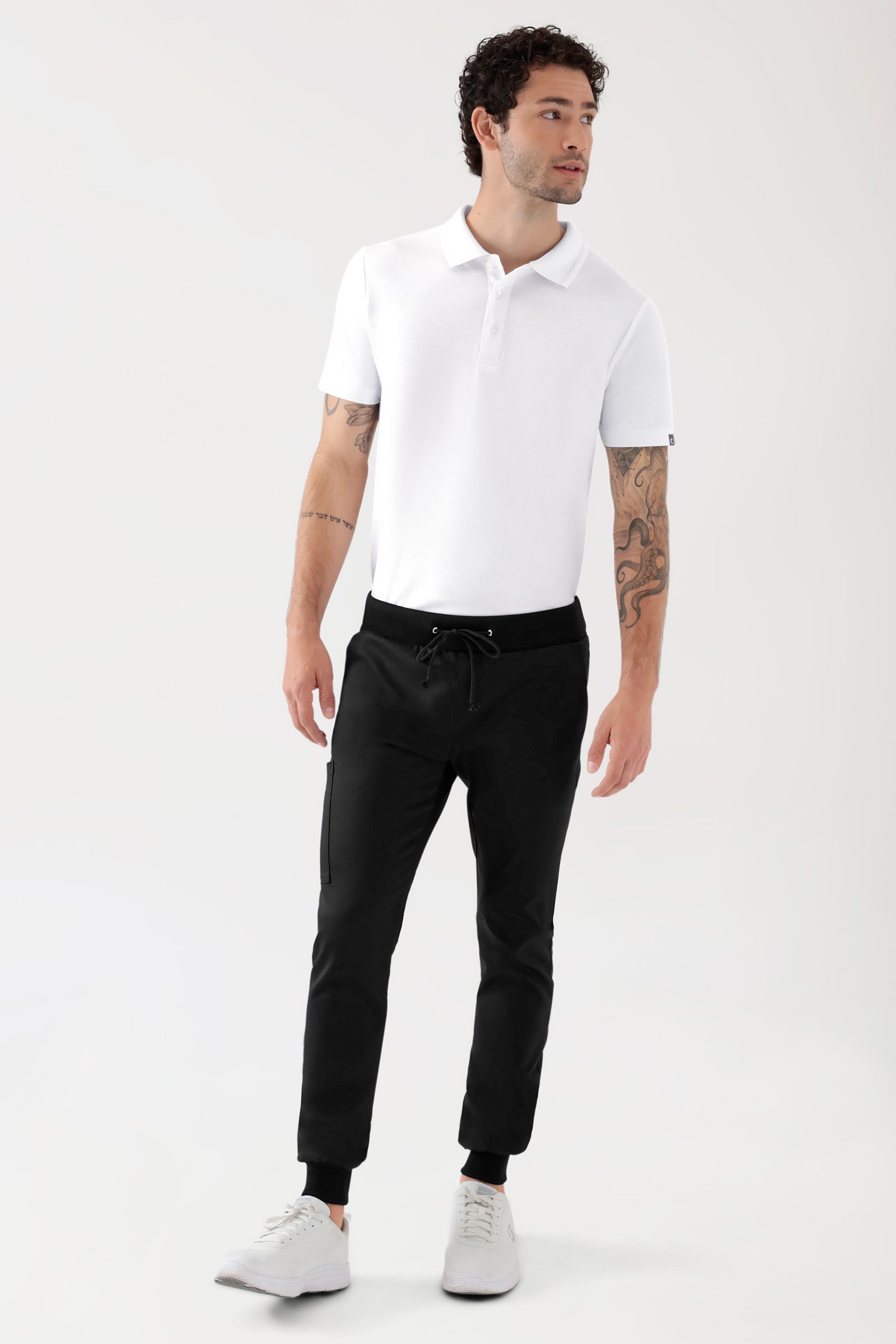 COMFY FLEX Hose Herren - Jogpants schwarz, Vue de face Le mannequin mesure 188 cm et porte la taille M