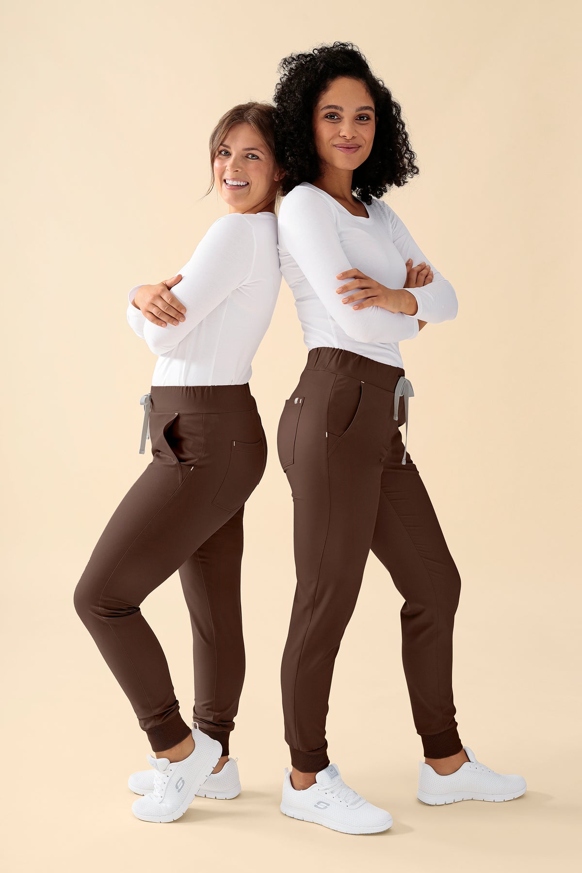 KAERE Hose Damen Normale Grösse - Saumabschluss mit Strickbund coffee, Vorderansicht 