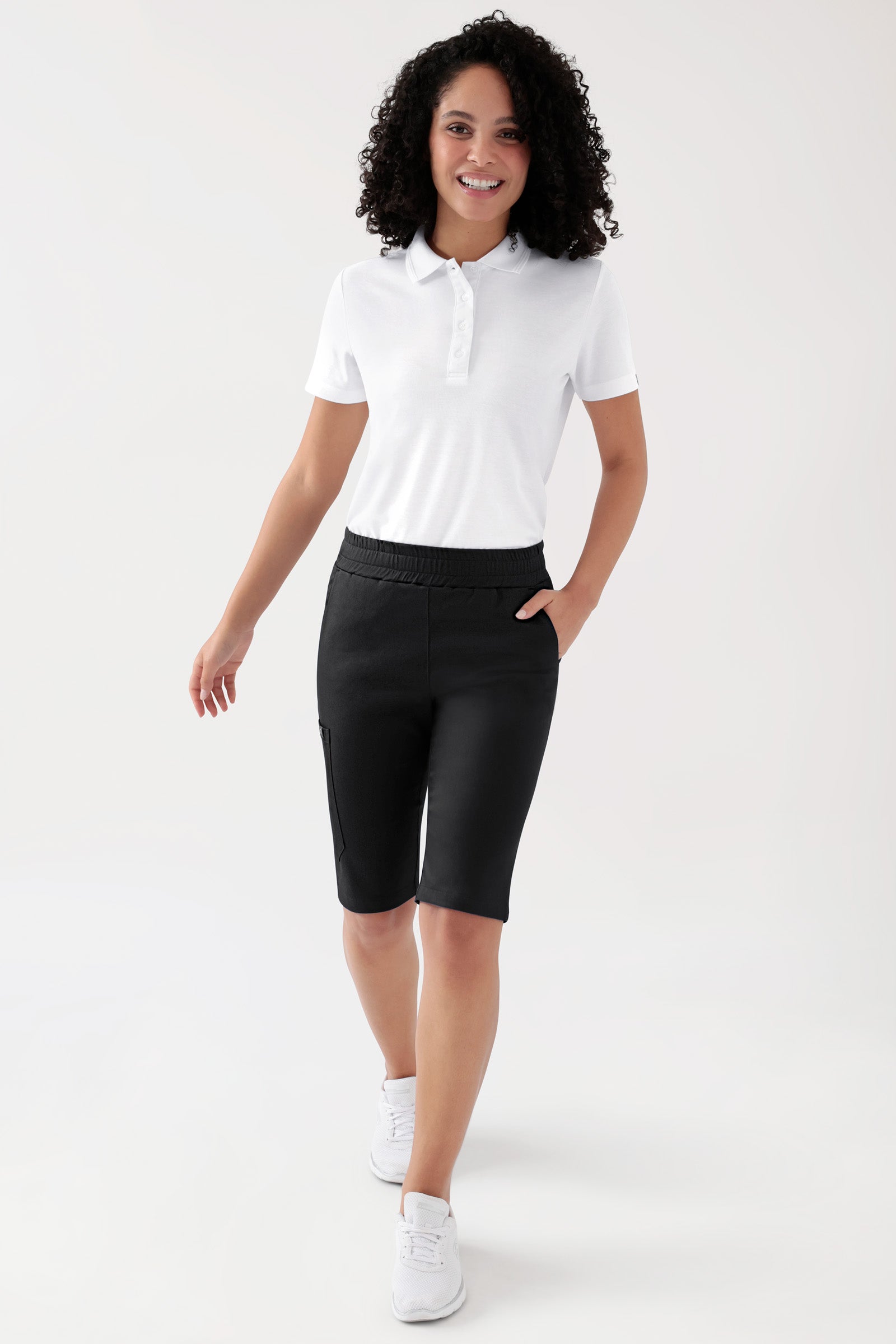 COMFY FLEX Stretch Hose Unisex - Bermuda schwarz, Vorderansicht Das Model ist 176 cm gross und trägt Grösse S