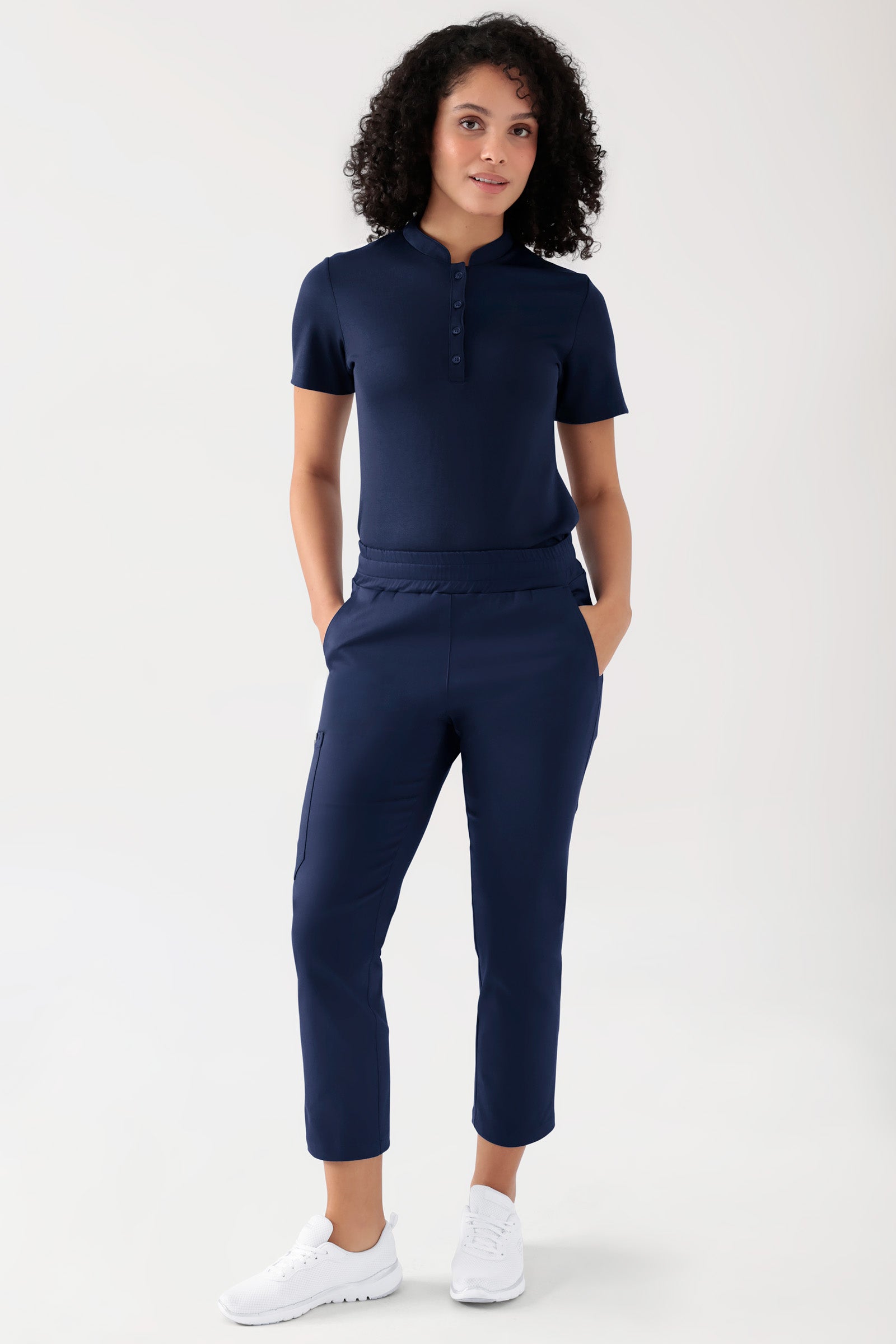 COMFY FLEX Stretch Hose Unisex - 7/8 Länge navy, Vorderansicht Das Model ist 176 cm gross und trägt Grösse S