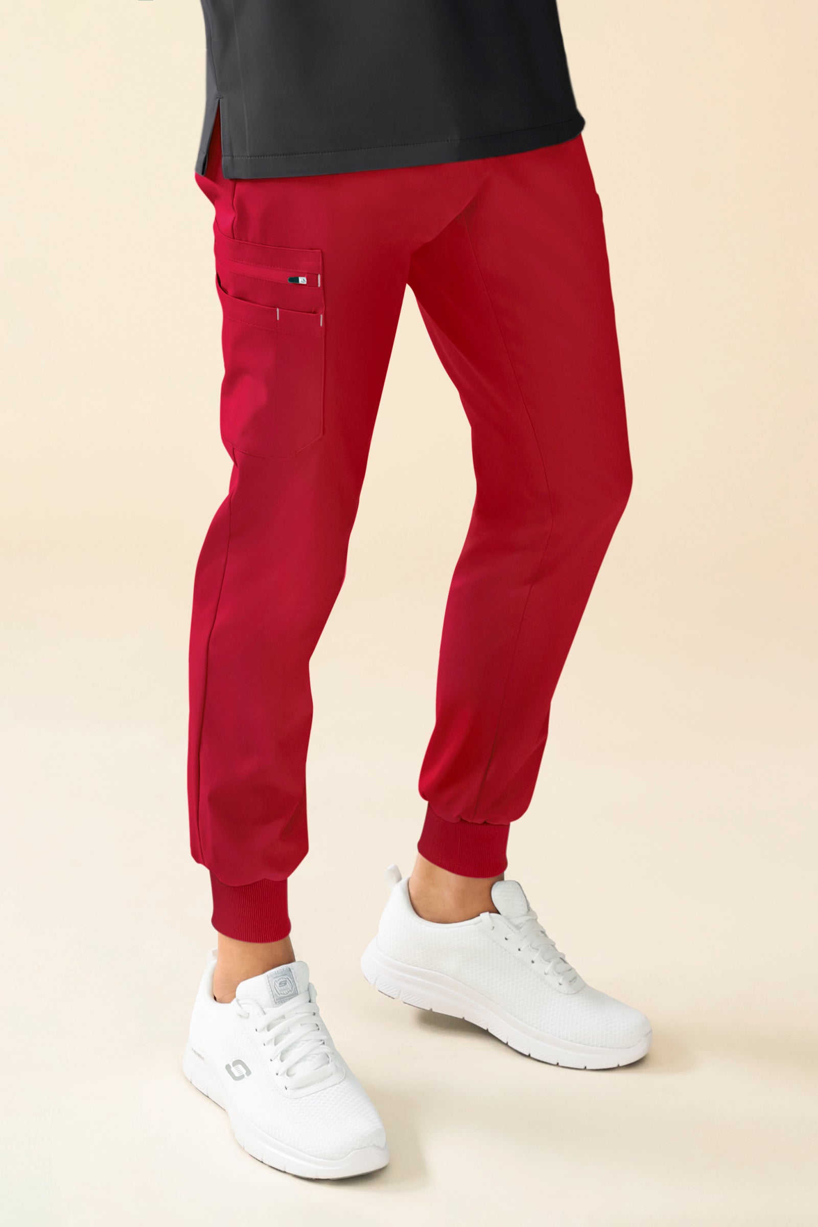 KAERE Hose Herren - Saumbündchen mit Beintaschen rot, Vorderansicht 